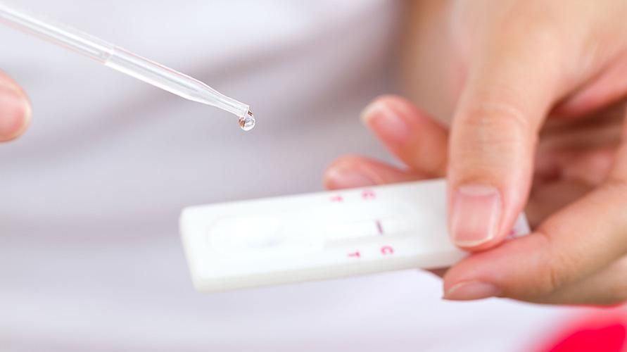 Uczucie objawów ciąży, ale negatywny pakiet testowy, co je powoduje?