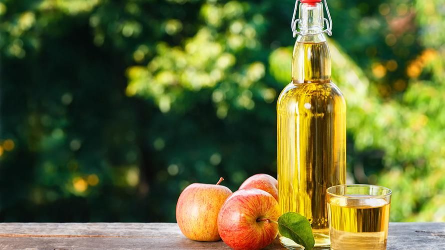 Oferă multe beneficii pentru sănătate, iată cum să bei corect oțet de mere
