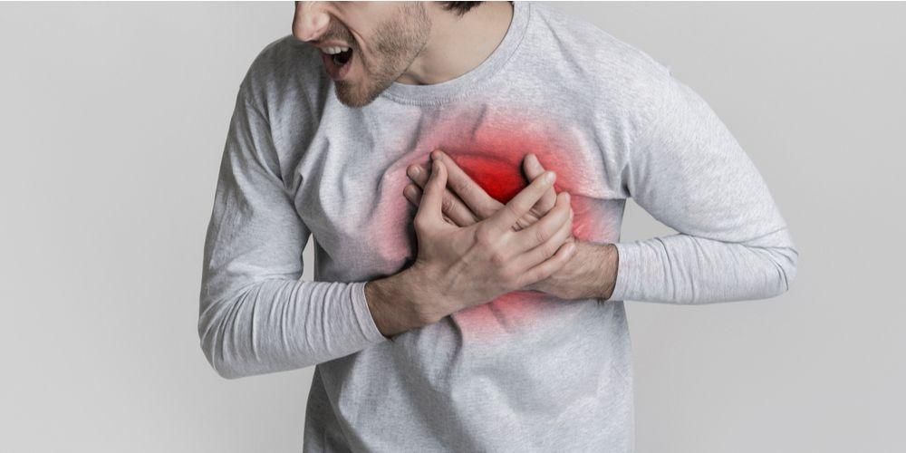 De symptomen van vernauwing van het hart en de risicofactoren begrijpen