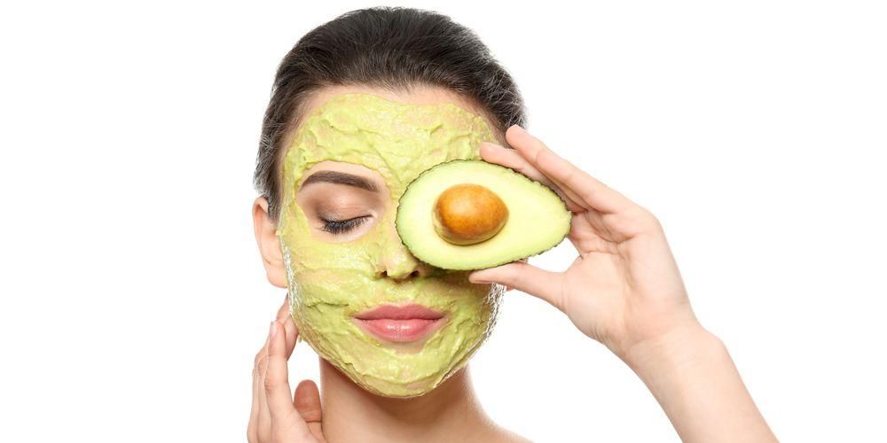 9 переваг маски з авокадо і як її зробити