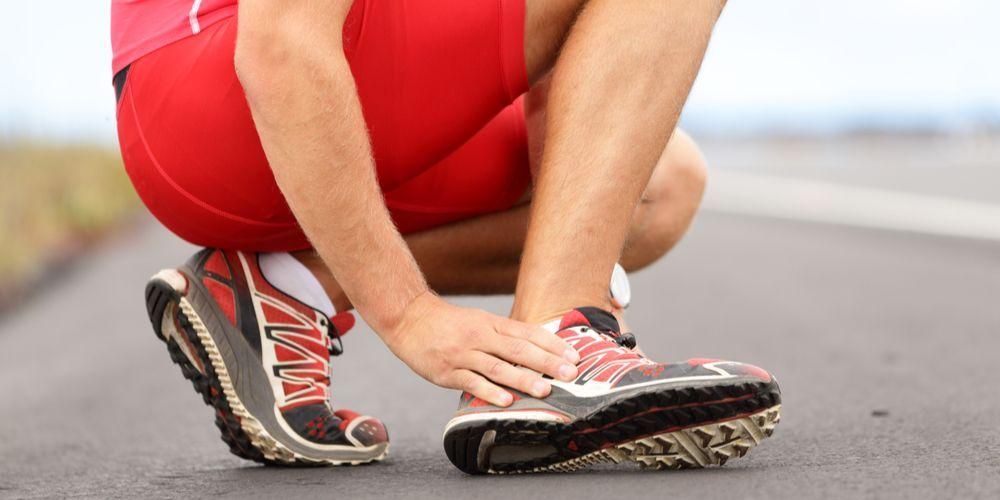 Ból nóg może być spowodowany zaburzeniami naczyń krwionośnych