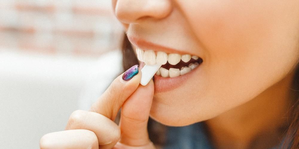 치아 및 신체 건강을 위한 무설탕 츄잉껌의 7가지 다양한 이점