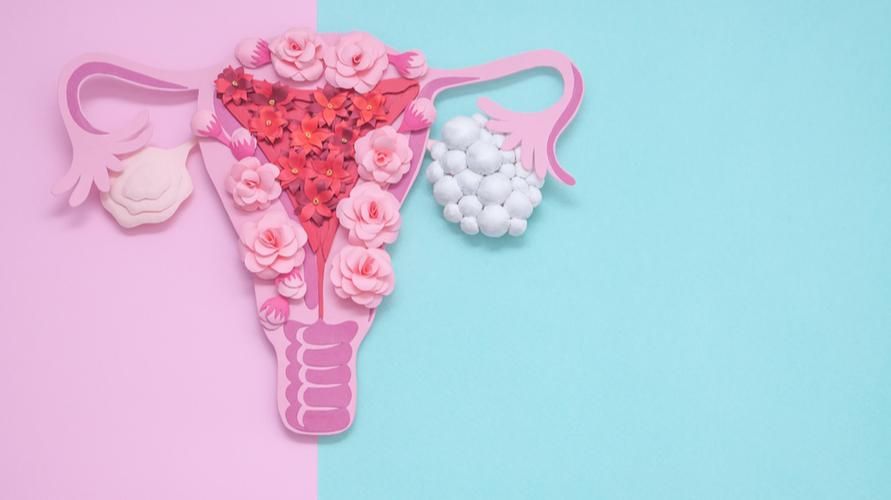 Jakie są cechy torbieli podczas menstruacji?