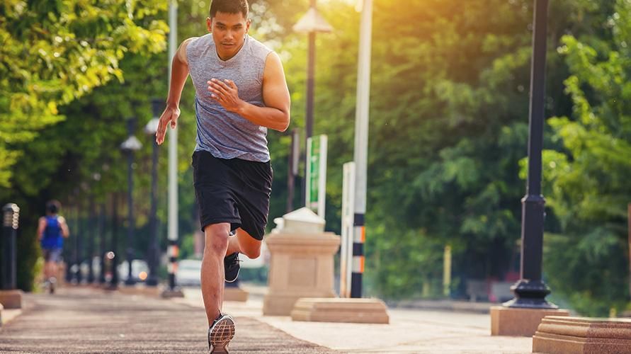 달리기 속도를 높이는 10가지 운동 유형