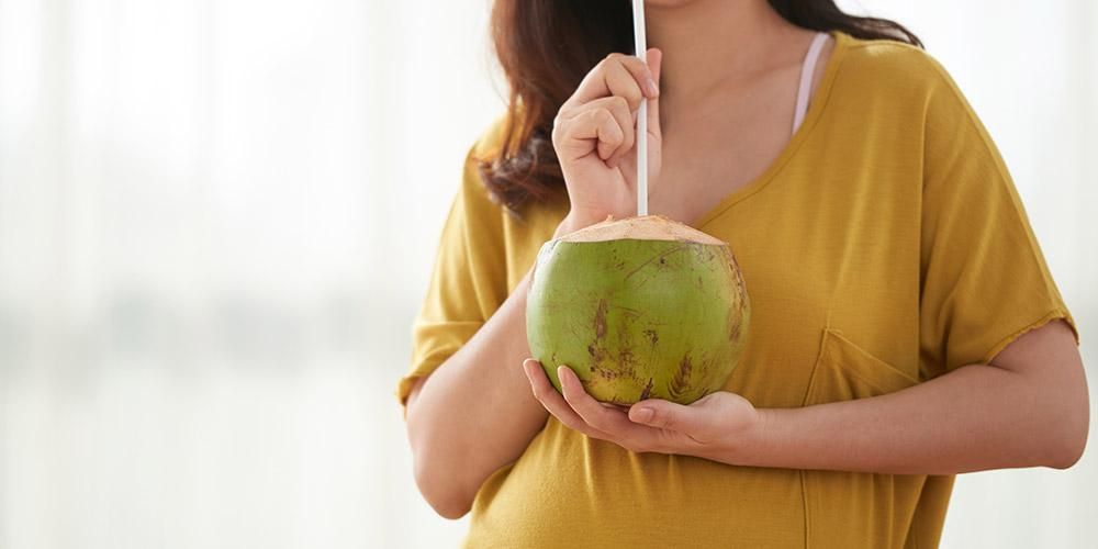 6 biverkningar av kokosnötsvatten att se upp för