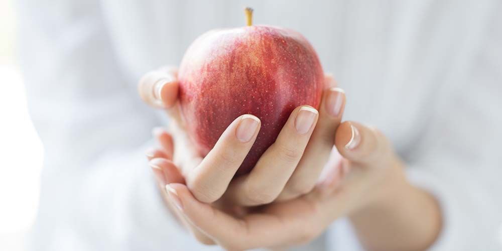 Яблоки при диабете. Осязание яблоко какое. Фото даёт яблоко врачам. Яблоки можно уже не мыть. Яблоко в медицине