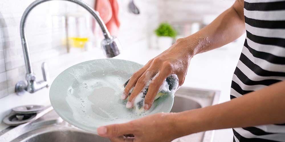 Causas de las alergias al jabón para platos y cómo superarlas