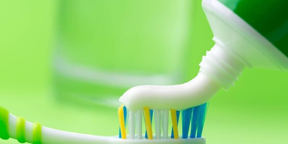 Fluoruro para la salud dental: beneficios y controversia