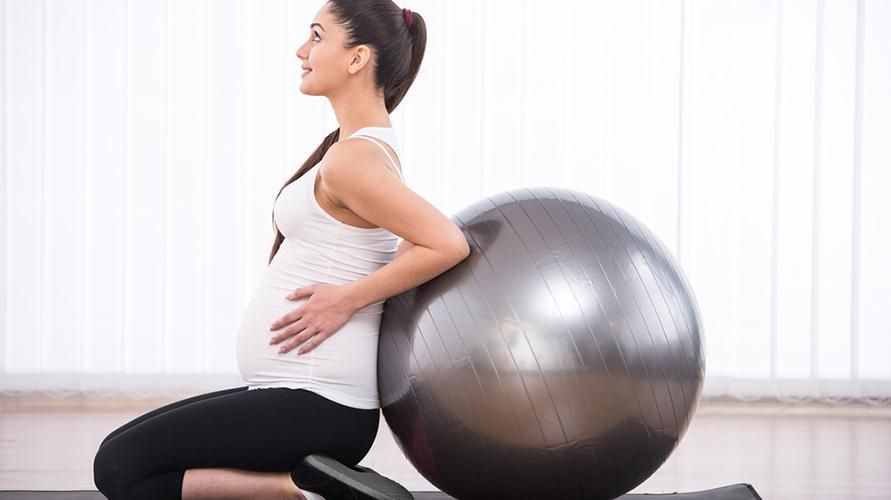 젊은 임산부를 위한 좋은 운동 옵션과 건강에 대한 이점