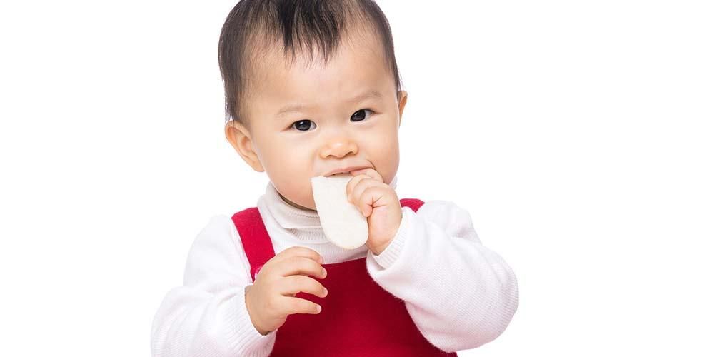 Яке харчування можна забезпечити немовлятам 11 місяців?