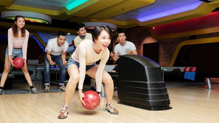Ismerje meg a bowlingot, egy szórakoztató sportágat, amely gazdag előnyökben