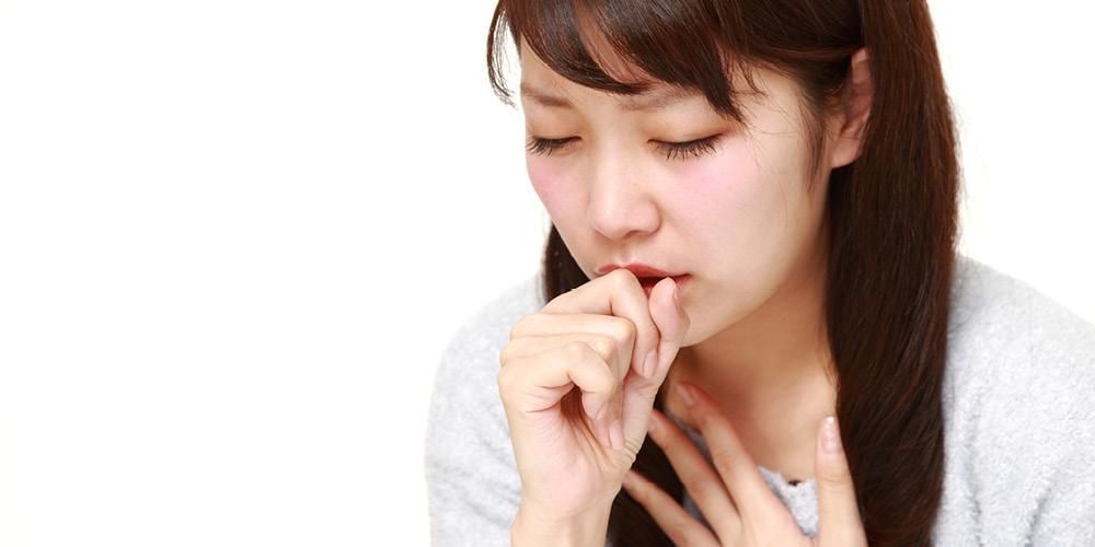 10 causes de douleur thoracique lors de la toux qui ne doivent pas être sous-estimées