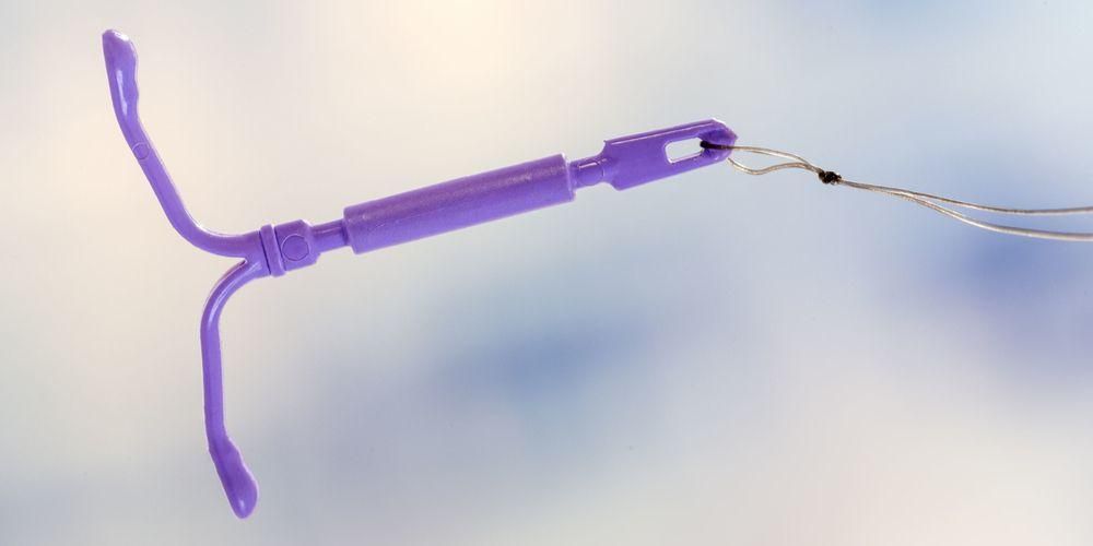 사용하기 전에 나선형 KB(IUD)를 삽입하는 방법을 알아두십시오.
