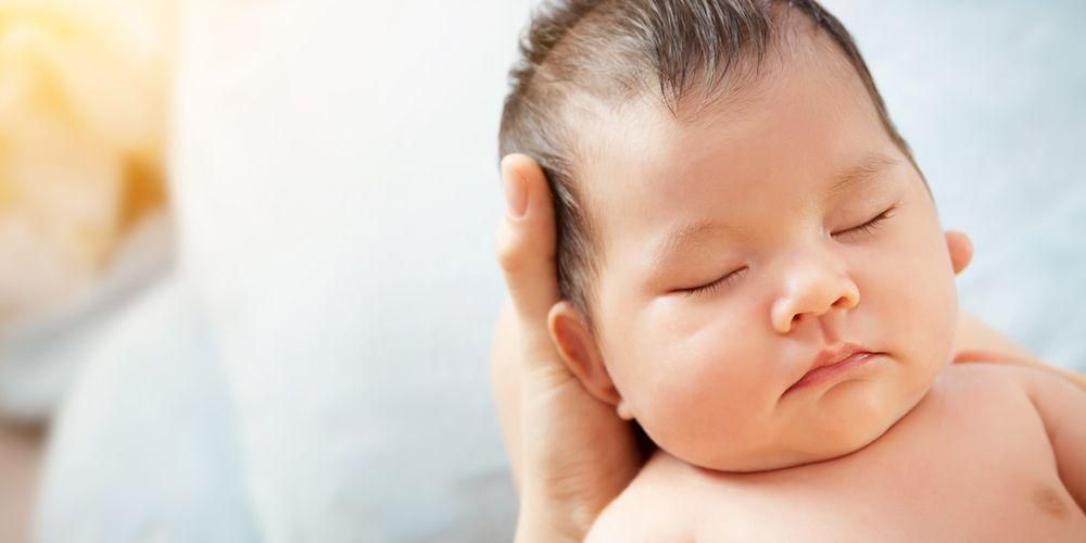 8 moduri eficiente de a-ți adormi copilul