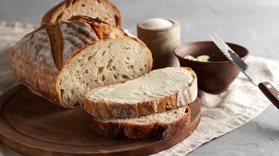 Відмінності в перевагах хліба на заквасці зі звичайним хлібом
