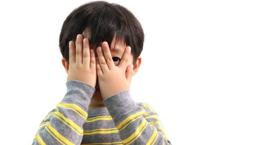 7 causas de los niños callados que los padres pueden no darse cuenta