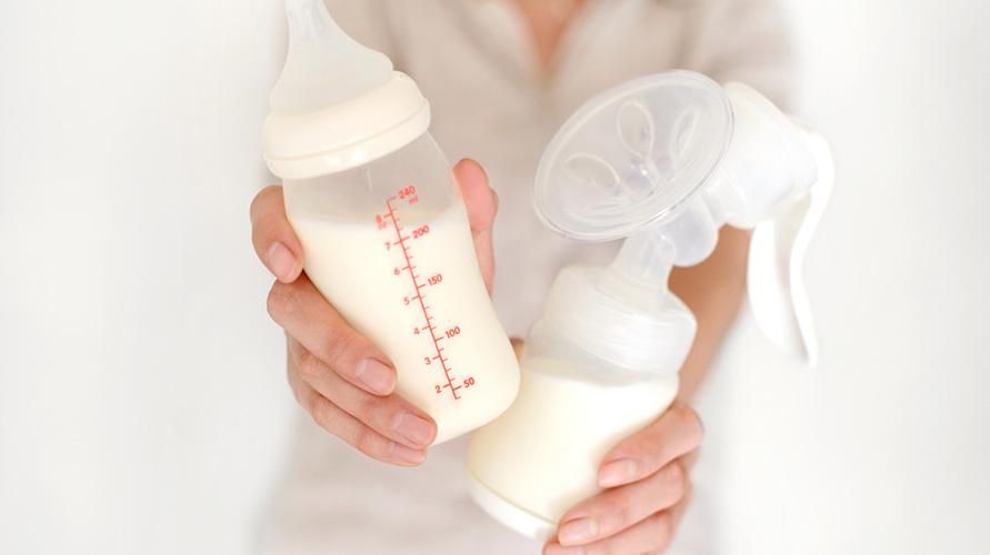 6 Gründe, warum Muttermilch austritt, aber nicht schwanger ist