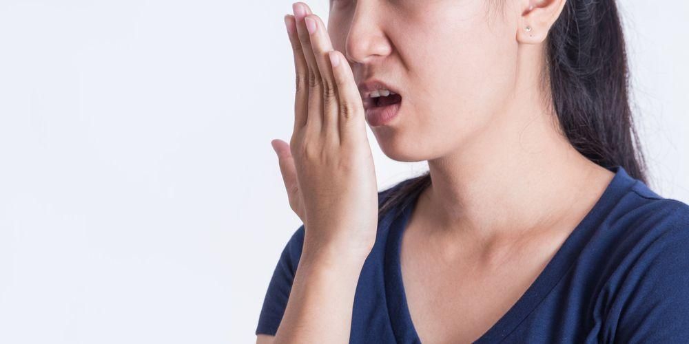 Comment surmonter la mauvaise haleine chronique que vous pouvez faire