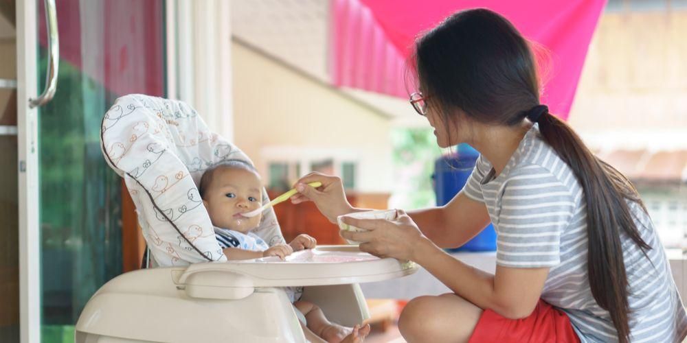 Compilarea MPASI 5 luni pentru alimente complementare pentru laptele matern al bebelușului tău, ce este și ce nu este permis?
