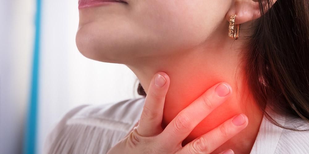 17 meest krachtige keelpijnremedies natuurlijk voor volwassenen en kinderen
